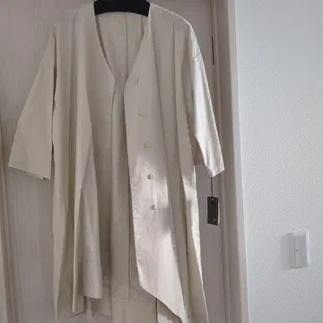 Aga 베이지 긴팔 셔츠 38 사이즈