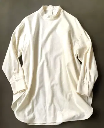 SACRA 울 오버 블라우스 38 사이즈 새상품급!120608031