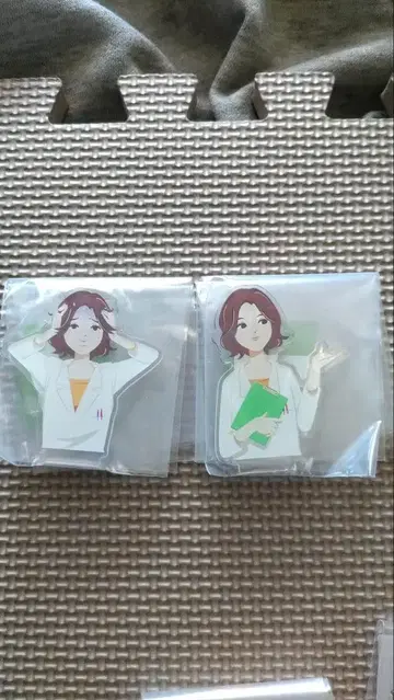 아스켄 미라이와 함께 아크릴 스탠드 곤란 세트