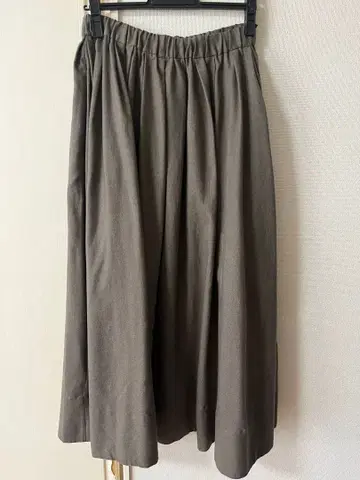 2025AW 저널 스탠다드 리룸 워셔블 이지 플레어 스커트