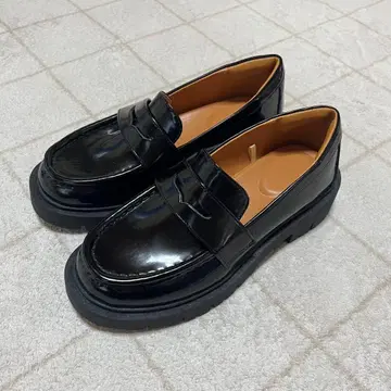 블랙 통굽 로퍼 22.5cm