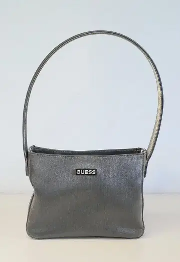 GUESS 실버 숄더백 파티 백