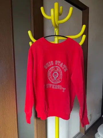 구제 의류 칼리지 맨투맨