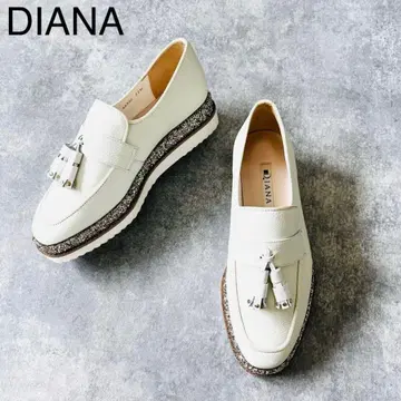 미사용 DIANA 천연 가죽 태슬 가죽 통굽 로퍼 글리터