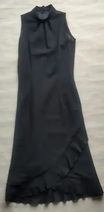 여성용 슬리브리스 롱 원피스 프릴 포함 블랙 포멀