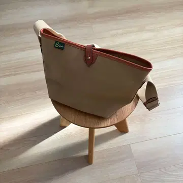 Brady KINROSS MINI 숄더백