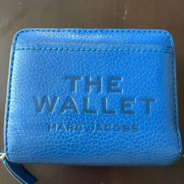 MARC JACOBS THE WALLET 이단 접이식 지갑