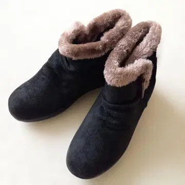 택 포함 새상품 숏부츠 블랙 보아 안감 S 22.5