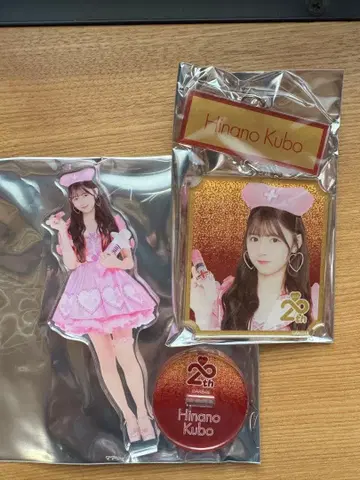 쿠보 히나노 2세트 아크릴 스탠드상과 2연 아크릴 키링상