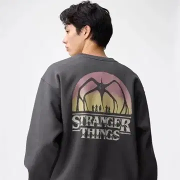 GU 신품 스트레인저 싱스 트레이닝복 그레이 M