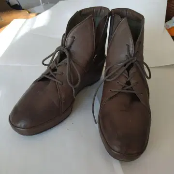 모드 에 자코모 D'ICI 브라운 가죽 웨지 힐 부츠