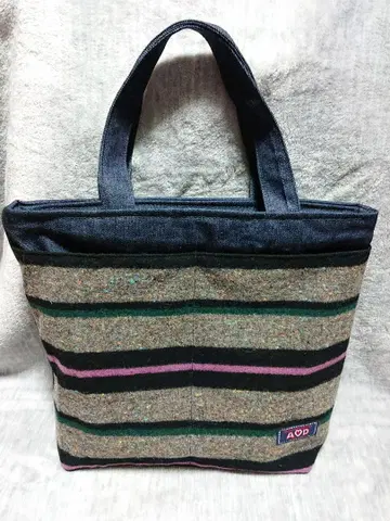 핑크 보더 트위드 토트백