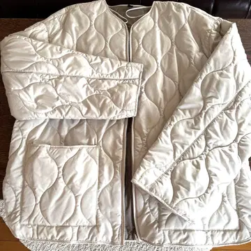 ZARA 퀼팅 자켓 화이트