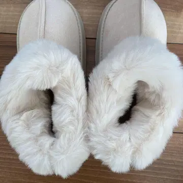 [ 미사용 새상품 ] 베이지 어그 부츠 통굽 숏부츠 룸슈즈