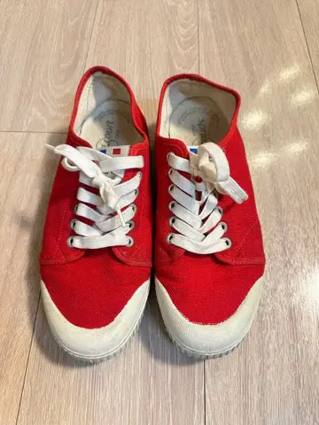 스프링 코트 레드 캔버스 스니커즈 39 사이즈