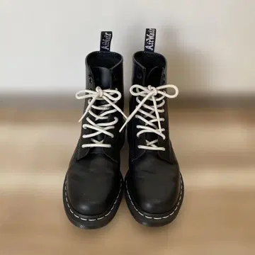 [ Dr.Martens ] 닥터마틴 1460 화이트 스티치 8홀 부츠