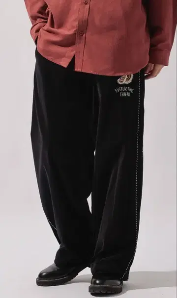 니코앤드 - 니코앤드 벨로아 자수 치마바지 블랙 M