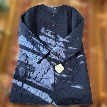 새상품 미사용 퀼팅 롱 코트 얇은 소재 LL