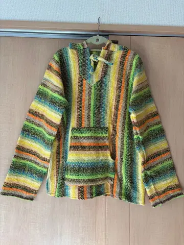 다색 스트라이프 후드 부착 후드티