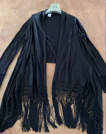 BCBGMAXAZRIA 블랙 프린지 가디건 실크 소재