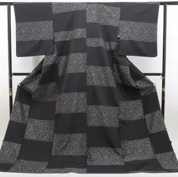 새상품 오메시 코몬 화장 66 블랙