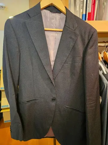 아자부 테일러 다크 그레이 스트라이프 비즈니스 정장 셋업