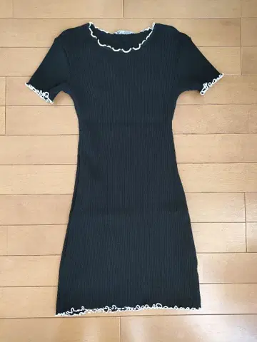 리브 블랙 미니 원피스 반팔