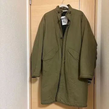극한용 올리브색 모즈 코트