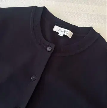 새상품급 PLST 가디건 블랙