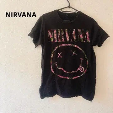 NIRVANA 플라워 프린트 T셔츠 블랙