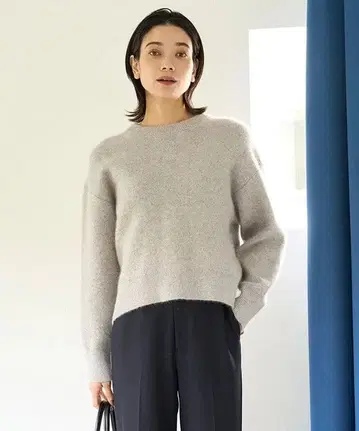 UNFILO 헤어리 맨투맨 크루넥 니트 M