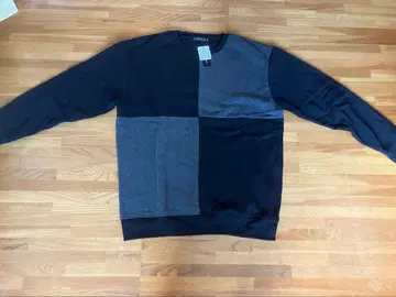 네이비 그레이 패널 디자인 맨투맨 L