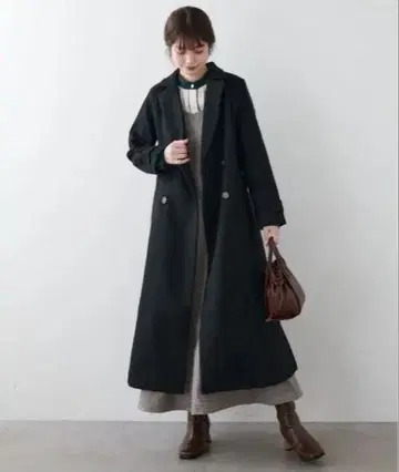 내추럴 쿠튀르 백 플레어 롱 레이디 코트 블랙