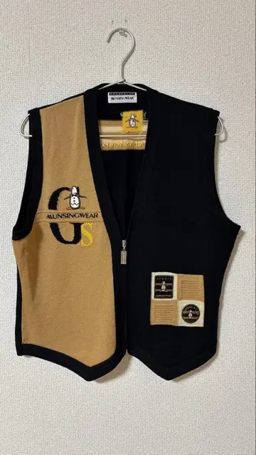 먼싱웨어 니트 지퍼 베스트 L 로고 자수 울 100% 일본제