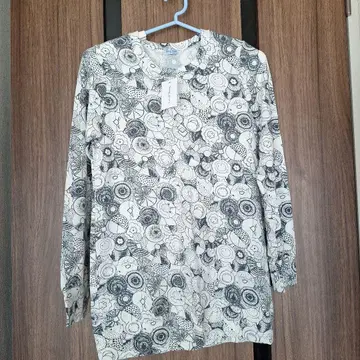 츠모리 치사토 튜닉