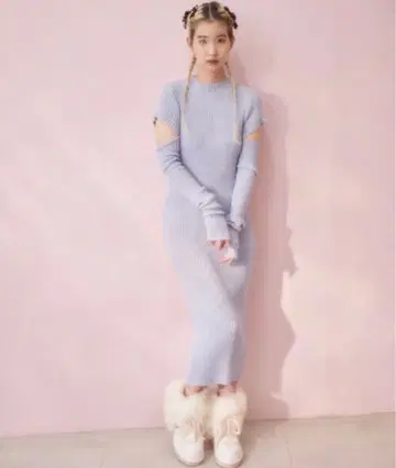 원피스 니트 블루 암커버 리브 더 걸즈 소사이어티 스카이블루 파랑