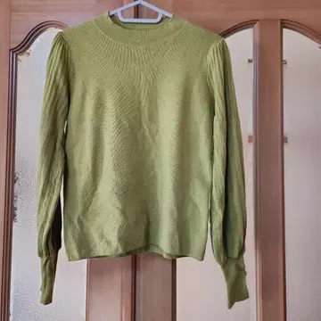 NATURAL BEAUTY BASIC 그린 긴팔 리브 스웨터