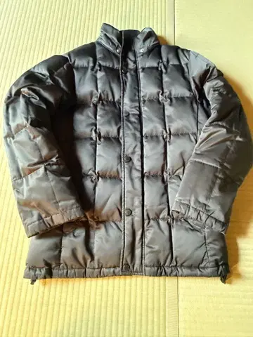 유니클로 블랙 다운 자켓 사이즈: MEDIUM