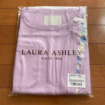 로라 애슐리 간호사복 스크럽 S