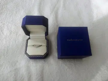 벤돔 아오야마 약혼 반지 탄자나이트