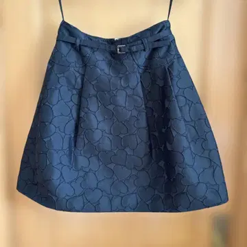 엠즈 그레이시 하트 무늬 플레어 스커트 사이즈 36