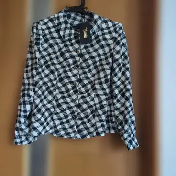 체크 무늬 긴팔 셔츠 18,000엔