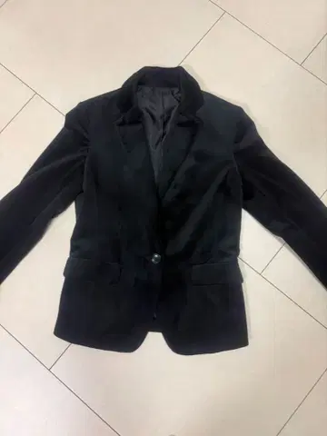 블랙 벨벳 싱글 버튼 자켓