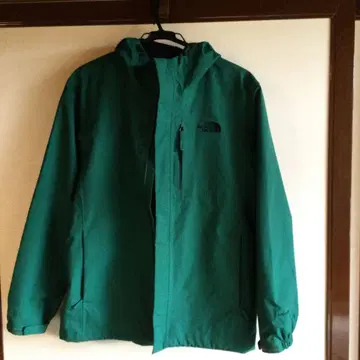 The North Face 후드 부착 마운틴 파카 그린