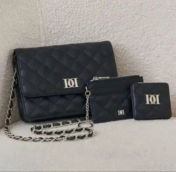 다리치 DD 로고 퀼팅 트래블 세트 블랙