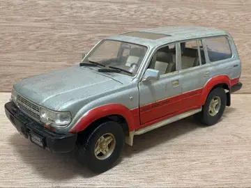 절판 1/18 미니카 도요타 랜드크루저80