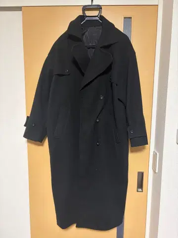 KBF 블랙 롱 코트 어반 리서치