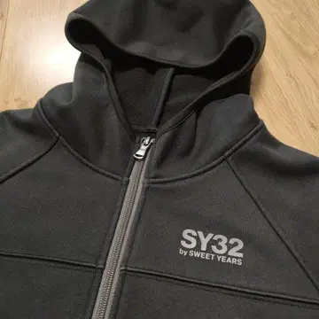 SY32 by SWEET YEARS 지퍼 후드티