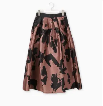 새상품 베아트리스 BEATRICE 모자이크 스커트