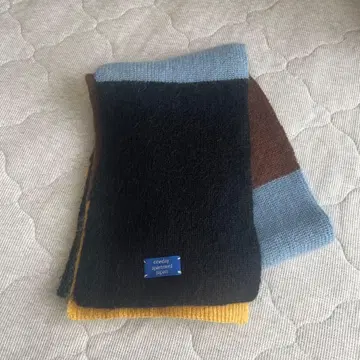 yurika akutsu 머플러 완판템